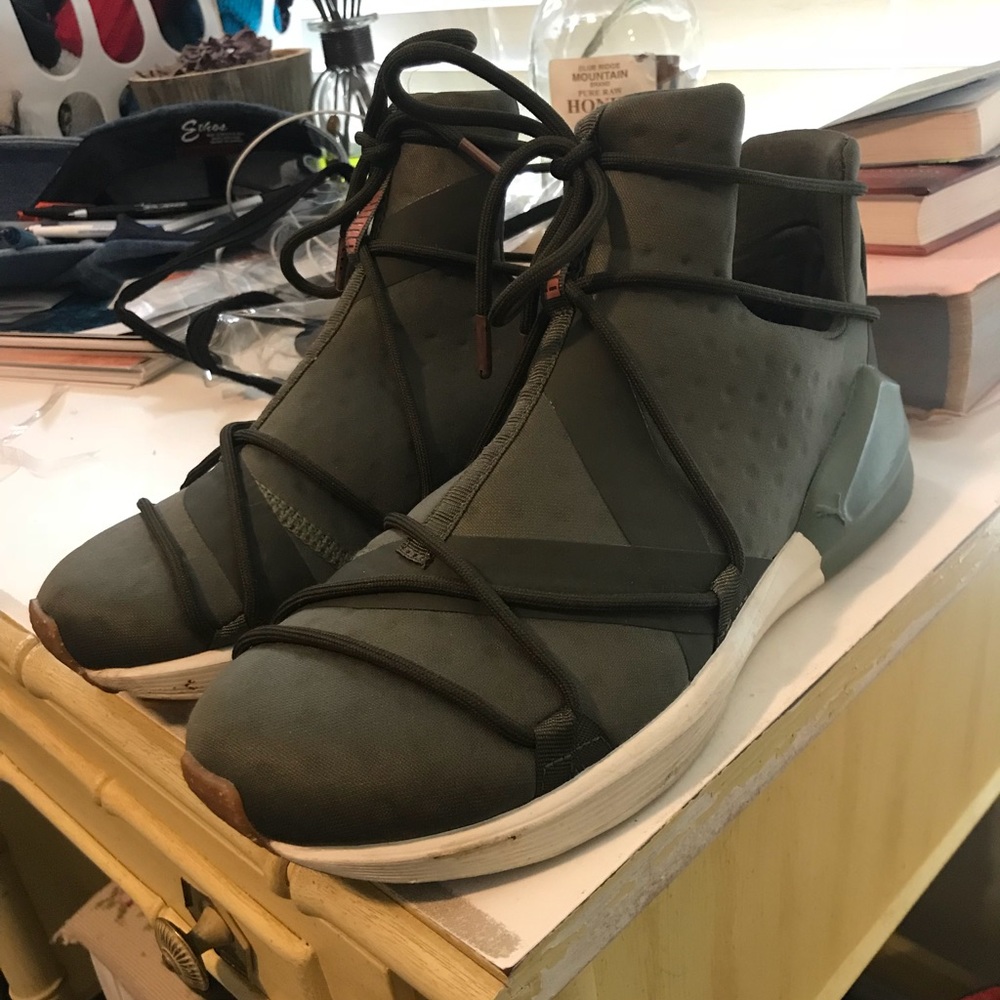Green pumas
